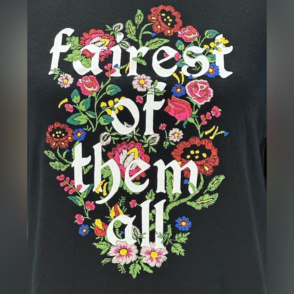 Disney Snow White Fairest Of Them All Floral Print Top - Black - size Medium - Picture 5 of 11